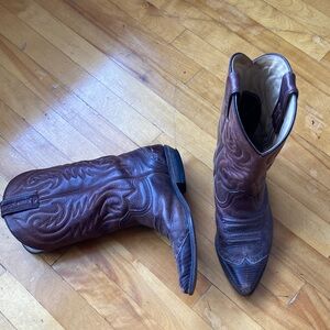 Classic Brown Leather Cowboy Boots